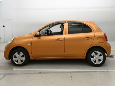 Nissan March