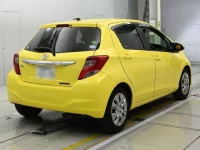 Toyota VITZ лот № 30606 оценка RA  с аукциона в Японии 1