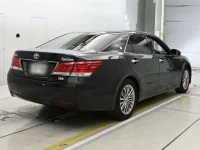 Toyota CROWN лот № 30605 оценка 3.5  с аукциона в Японии 1