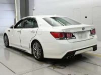 Toyota CROWN лот № 30715 оценка R  с аукциона в Японии 5