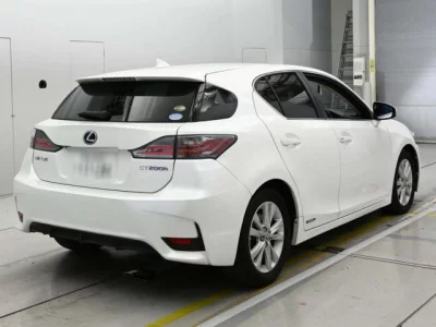 Lexus CT200h
