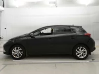 Toyota AURIS лот № 30596 оценка 3.5  с аукциона в Японии 3