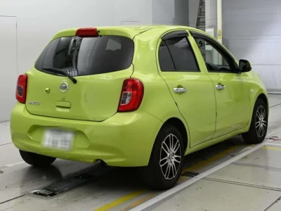 Nissan March