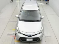 Toyota PRIUS ALPHA лот № 30710 оценка 3.5  с аукциона в Японии 6