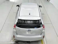 Toyota PRIUS ALPHA лот № 30710 оценка 3.5  с аукциона в Японии 7