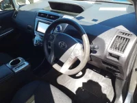 Toyota PRIUS ALPHA лот № 30710 оценка 3.5  с аукциона в Японии 8