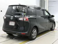 Toyota SIENTA лот № 30716 оценка 4  с аукциона в Японии 1