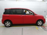 Toyota SIENTA лот № 90534 оценка 3  с аукциона в Японии 2