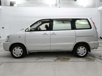 Toyota Lite Ace Noah