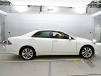 Toyota CROWN лот № 30706 оценка 4.5  с аукциона в Японии 2