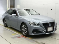 Toyota CROWN лот № 30749 оценка 4  с аукциона в Японии 4