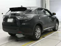 Toyota HARRIER лот № 30759 оценка 4  с аукциона в Японии 1