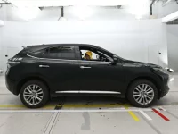 Toyota HARRIER лот № 30759 оценка 4  с аукциона в Японии 2