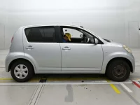 Toyota PASSO лот № 90606 оценка 3.5  с аукциона в Японии 2