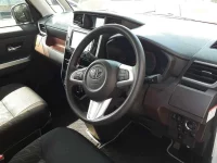 Toyota TANK лот № 30767 оценка 3.5  с аукциона в Японии 8