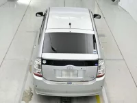 Toyota Prius лот № 10294 оценка 4.5  с аукциона в Японии 7