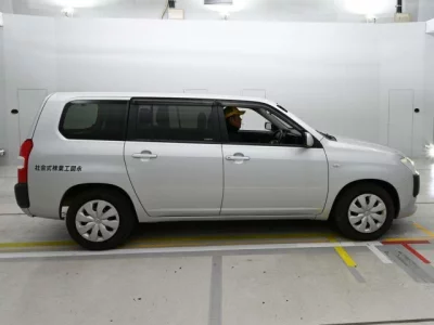 Toyota Succeed