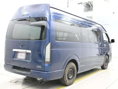 Toyota HIACE VAN  с аукциона в Японии