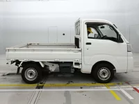 Toyota PIXIS TRUCK лот № 13066 оценка 4  с аукциона в Японии 2