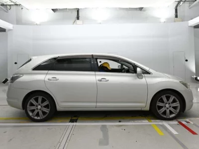 Toyota Mark X Zio