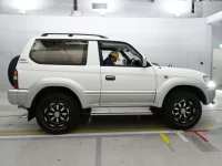Toyota LAND CRUISER PRADO лот № 30725 оценка 4  с аукциона в Японии 2