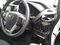 Toyota NOAH лот № 30746 оценка 4.5  с аукциона в Японии 8