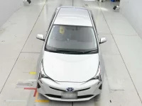 Toyota Prius лот № 30788 оценка RA  с аукциона в Японии 6