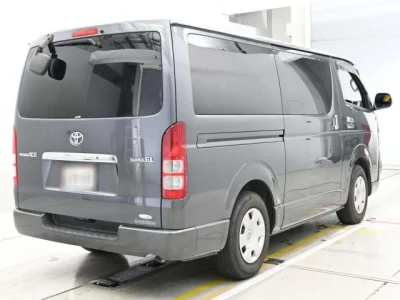Toyota RegiusAce