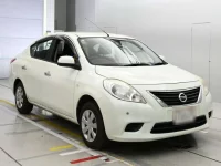 Nissan LATIO лот № 90589 оценка 3.5  с аукциона в Японии 4