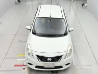 Nissan LATIO лот № 90589 оценка 3.5  с аукциона в Японии 6