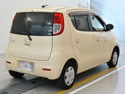 Nissan MOCO  с аукциона в Японии