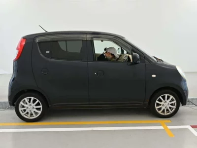 Nissan MOCO  с аукциона в Японии