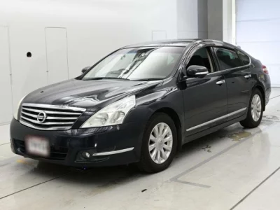 Nissan TEANA  с аукциона в Японии