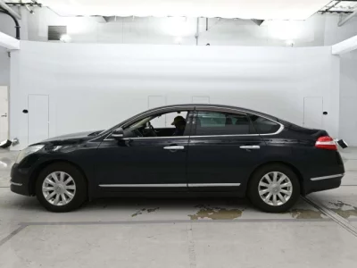 Nissan TEANA  с аукциона в Японии