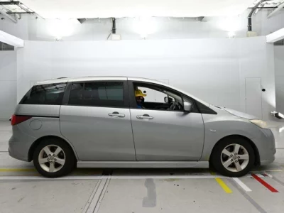 Nissan Lafesta
