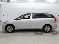 Toyota WISH лот № 90566 оценка 4  с аукциона в Японии 3