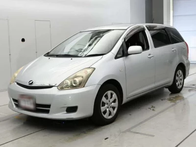 Toyota WISH  с аукциона в Японии