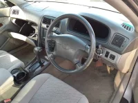 Toyota WINDOM лот № 90573 оценка 4  с аукциона в Японии 8