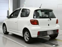 Toyota VITZ лот № 20346 оценка 3.5  с аукциона в Японии 5
