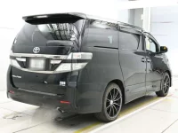 Toyota VELLFIRE лот № 30757 оценка R  с аукциона в Японии 1