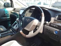 Toyota VELLFIRE лот № 30757 оценка R  с аукциона в Японии 7