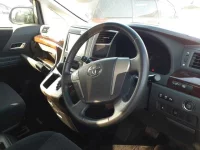 Toyota VELLFIRE лот № 30771 оценка 4  с аукциона в Японии 8