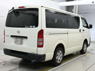 Toyota RegiusAce