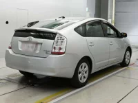Toyota Prius лот № 10365 оценка 3.5  с аукциона в Японии 1