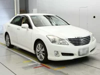 Toyota CROWN лот № 30841 оценка 4.5  с аукциона в Японии 4
