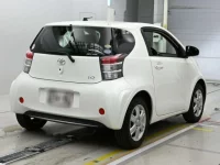 Toyota IQ лот № 30837 оценка 4.5  с аукциона в Японии 1