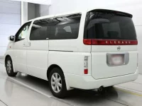 Nissan ELGRAND лот № 30853 оценка RA  с аукциона в Японии 5