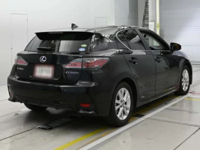 Lexus CT200h