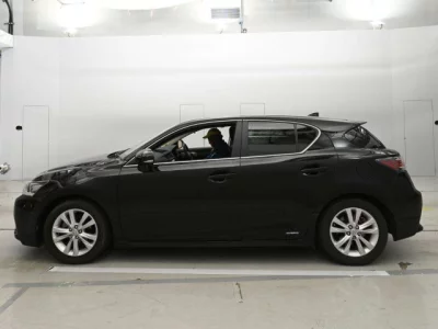 Lexus CT200h