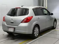 Nissan TIIDA лот № 90705 оценка 4  с аукциона в Японии 1